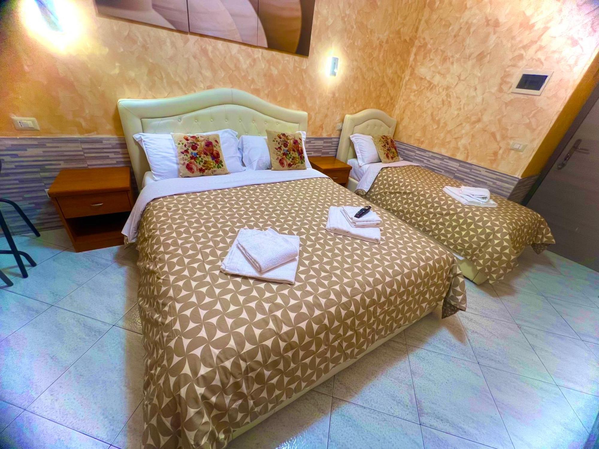 Relax On 2 - Guesthouse ローマ エクステリア 写真
